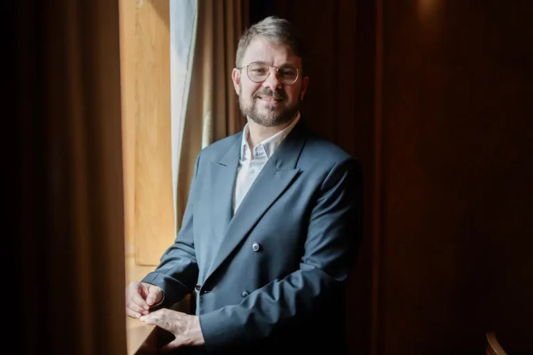 Diputado de Sumar pide al nuevo ministro de Hacienda que presente los Presupuestos antes del verano