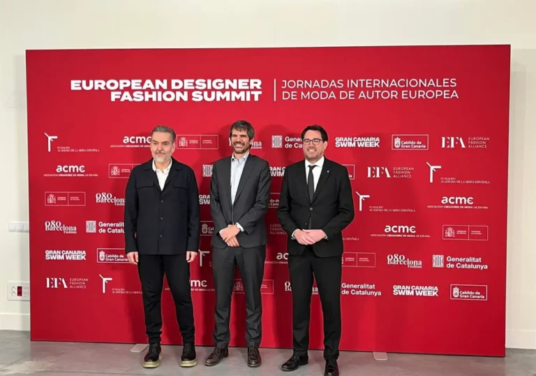 Urtasun apoya la moda de autor como un medio para destacar en el ámbito internacional