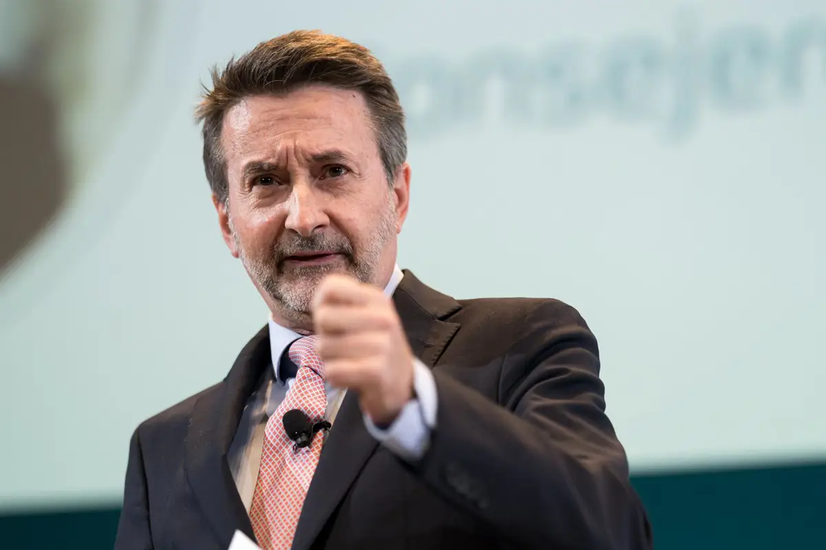 Repsol planea triplicar su producción de petróleo en Venezuela y señala riesgos regulatorios en