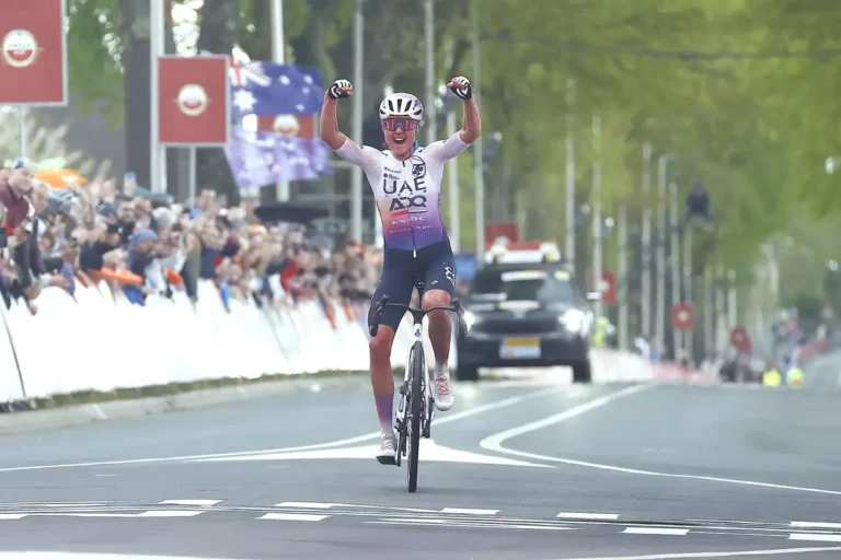 Paula Blasi conquista la Amstel Gold Race, marcando un hito en la historia del ciclismo femenino