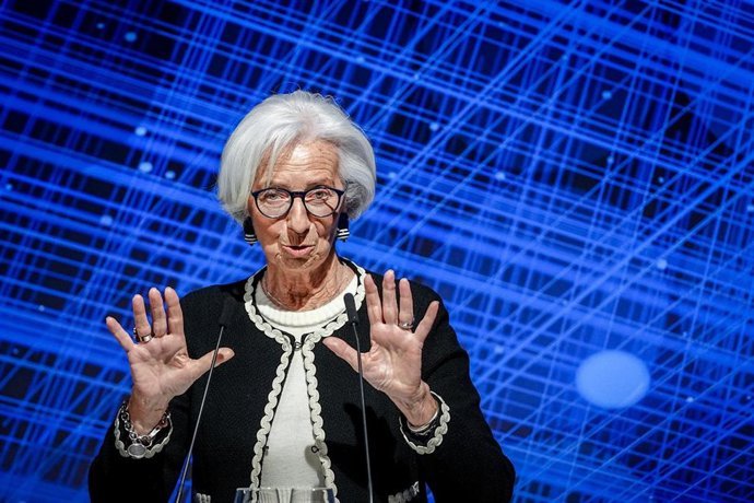 Lagarde considera que los eurobonos pueden ser clave para potenciar la inversión en la Unión