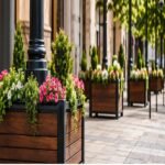 Jardineras urbanas para farolas: diseño, funcionalidad y vegetación